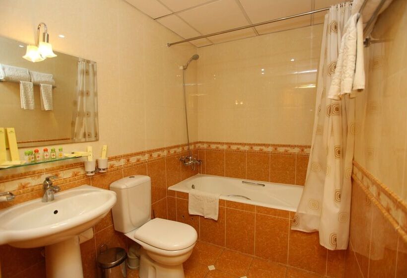 Номер Стандарт Трехместный, Grand Samarkand Superior  A