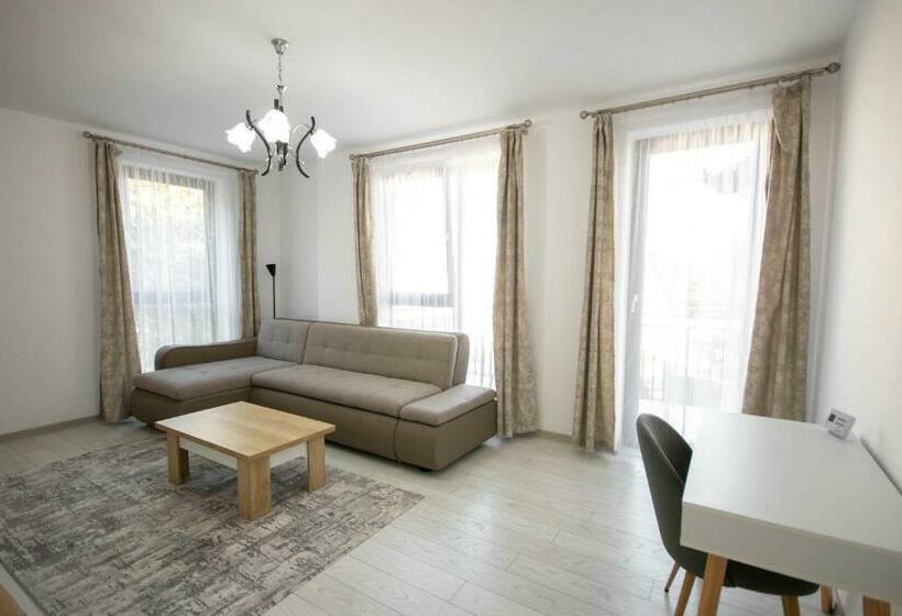 Апартаменты Deluxe 1 Спальня, Downtown Apartments