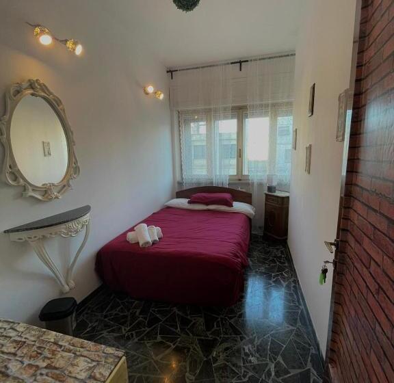 اتاق استاندارد یک تخته با سرویس بهداشتی مشترک, B&b 814 Fermo