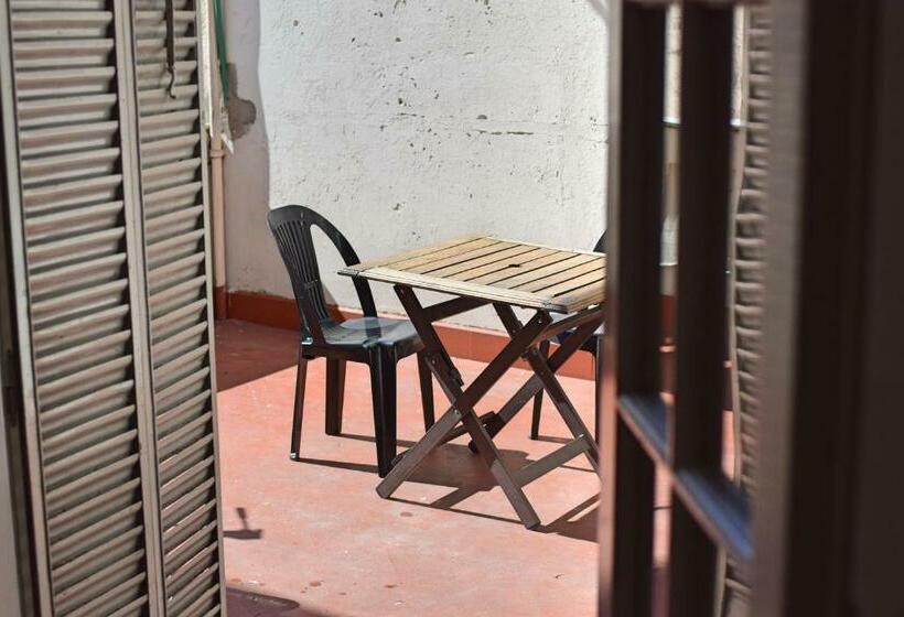 4 Bett Standardzimmer, Be King Hostel