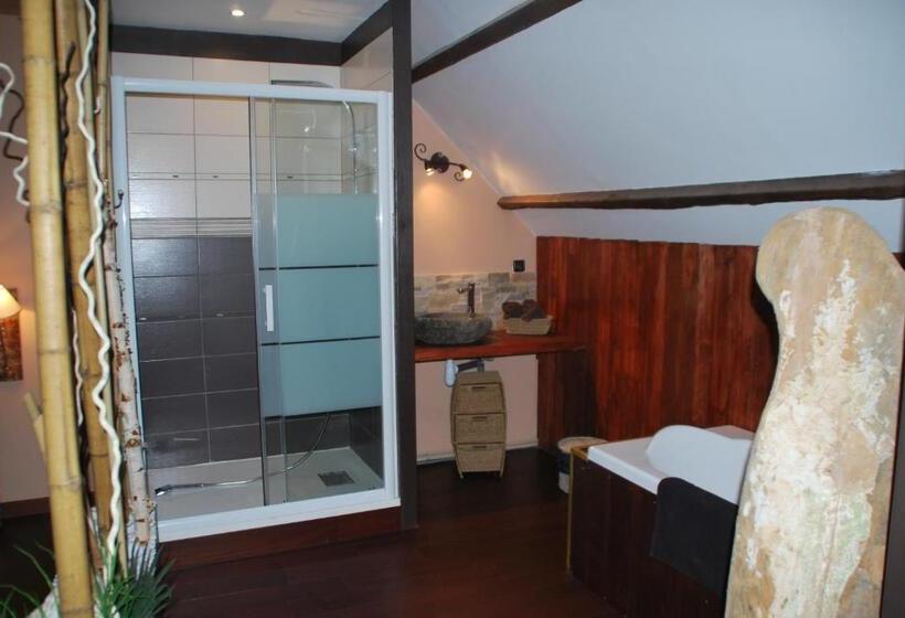 Номер Superior, Chambres D Hotes ,hotel ,secret D Une Nuit A Vicq Prės De Onnaing,avec Piscine