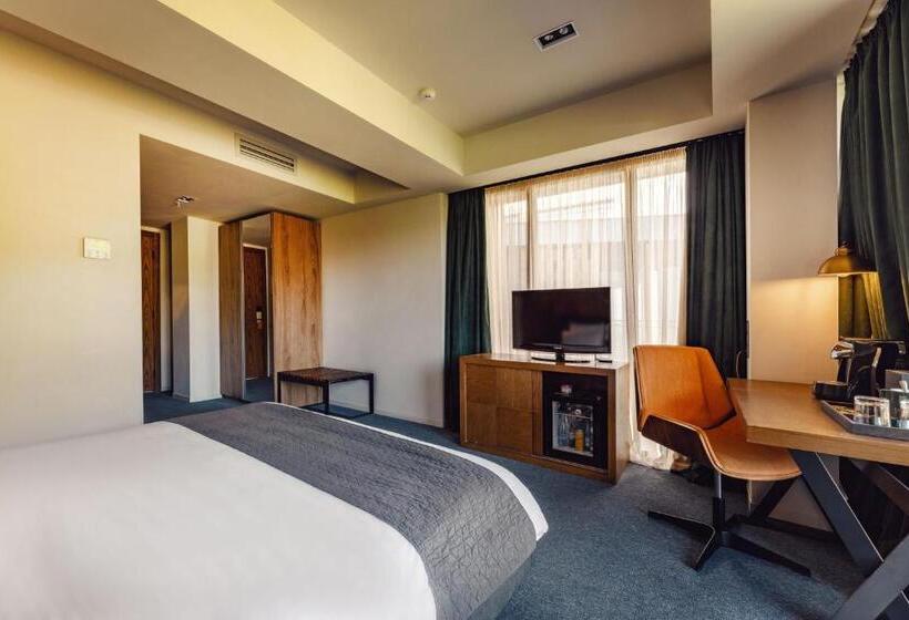 اتاق استاندارد برای معلولان, Kvareli Lake Resort