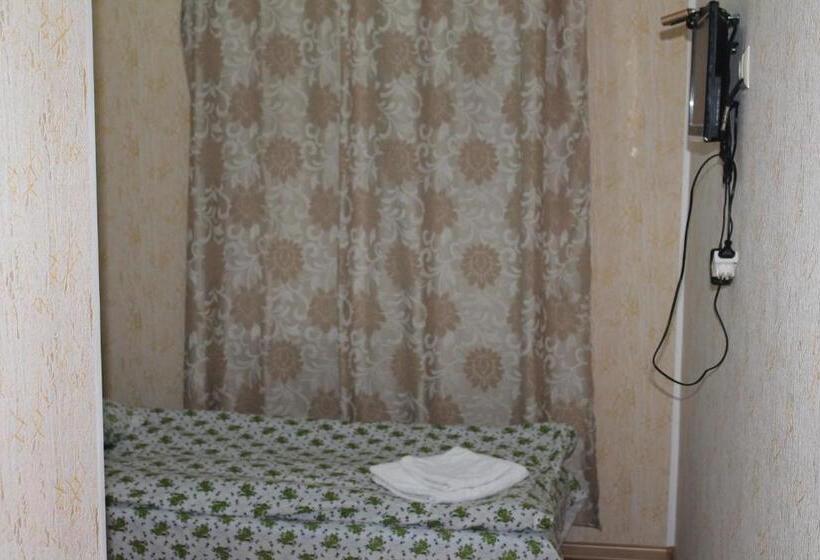 اتاق استاندارد یک نفره, Romantika