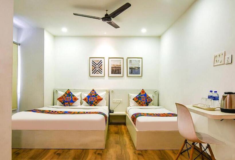 Семейный Номер, Fabhotel Globe Express   Nr Ruby Hospital
