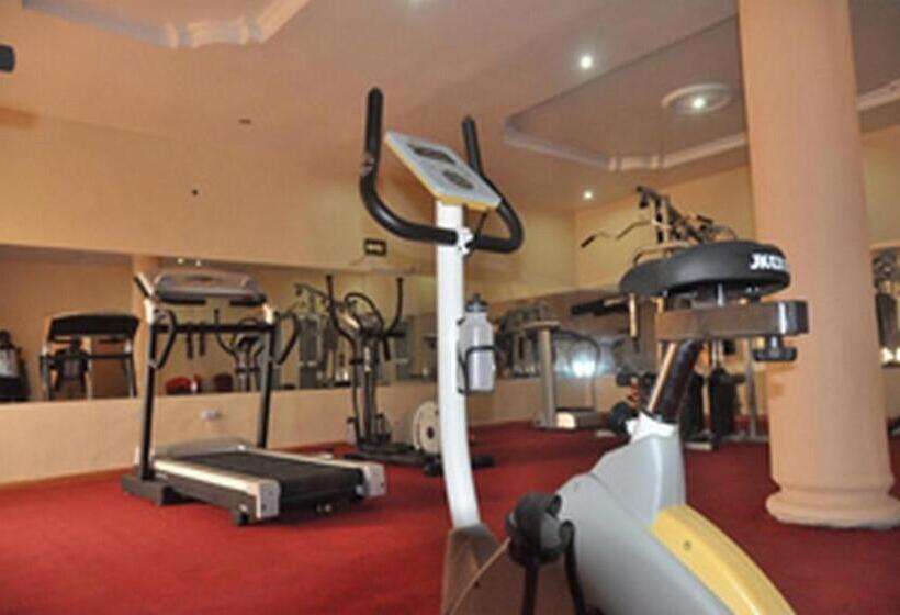 اتاق استاندارد سه نفره, Room In Apartment   Sheriffyt Royale Hotel   Business Suite