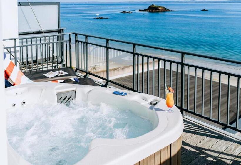 سوییت جونیور لوکس با چشم‌انداز دریا, Hôtel Valdys Thalasso & Spa   La Baie