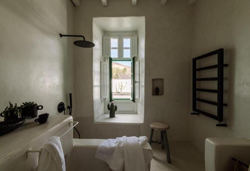 Люкс с Террасой, César Lanzarote Luxury Boutique Hotel   Adults Only