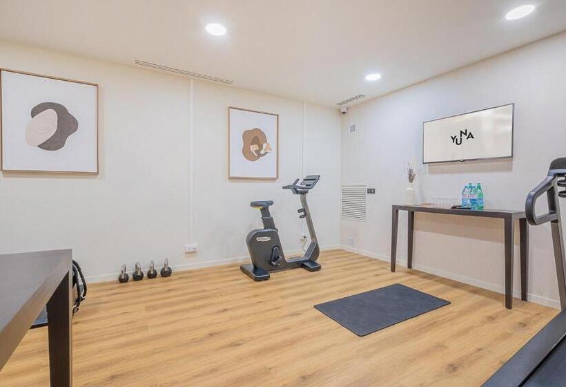 آپارتمان پریمیوم 1 خوابه, Yuna Porte Maillot   Apart