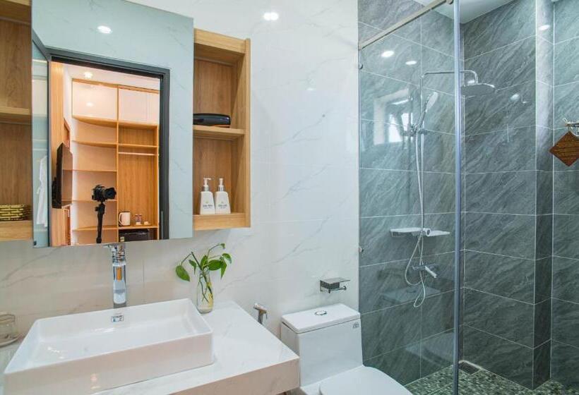 اتاق لوکس با تخت بزرگ, Mint Hoi An Villa