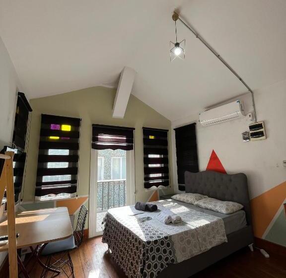 带阳台套房, Cinar Apart