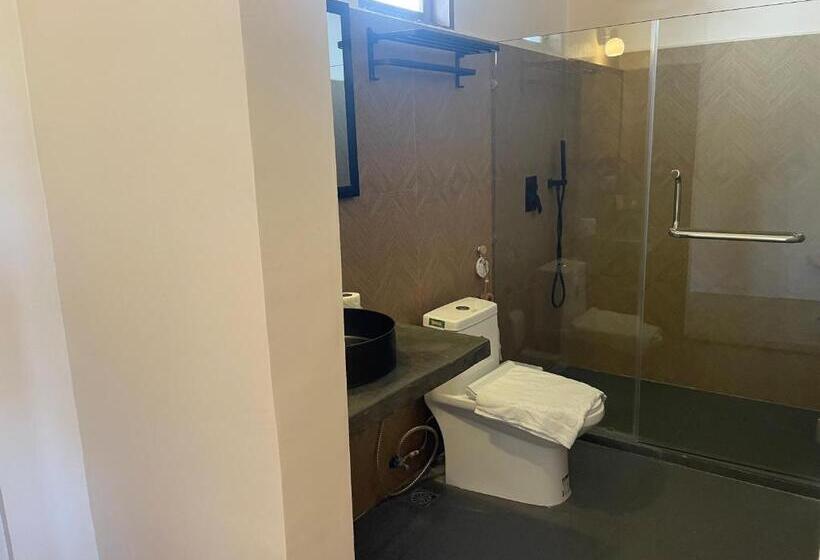 اتاق خانوادگی با چشم‌انداز دریا, Yapak Beach Villas