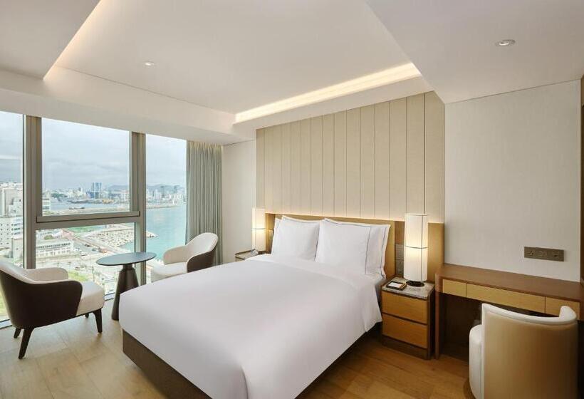 سوییت, Wyndham Grand Busan