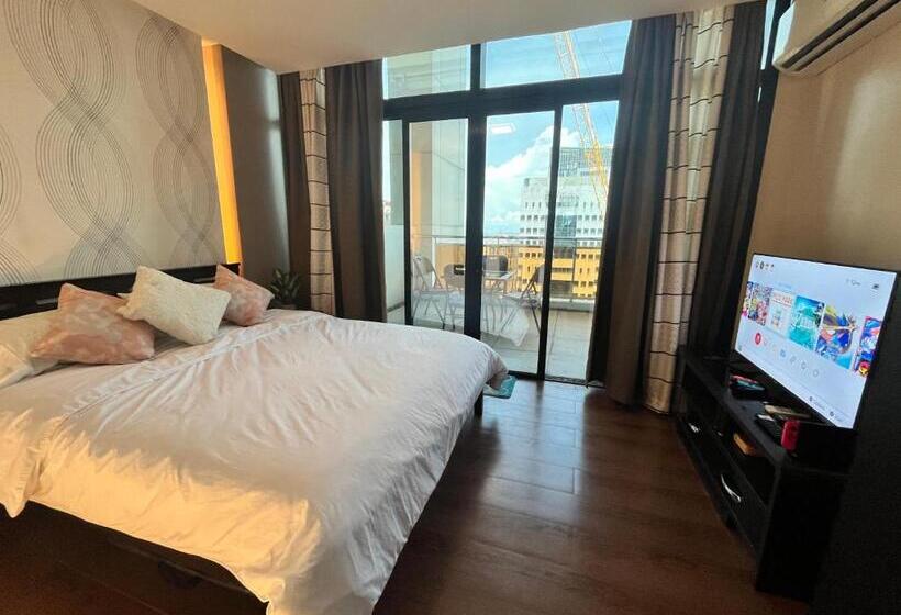 스탠다드 발코니 스튜디오, Appleone Ayala Condo With Balcony