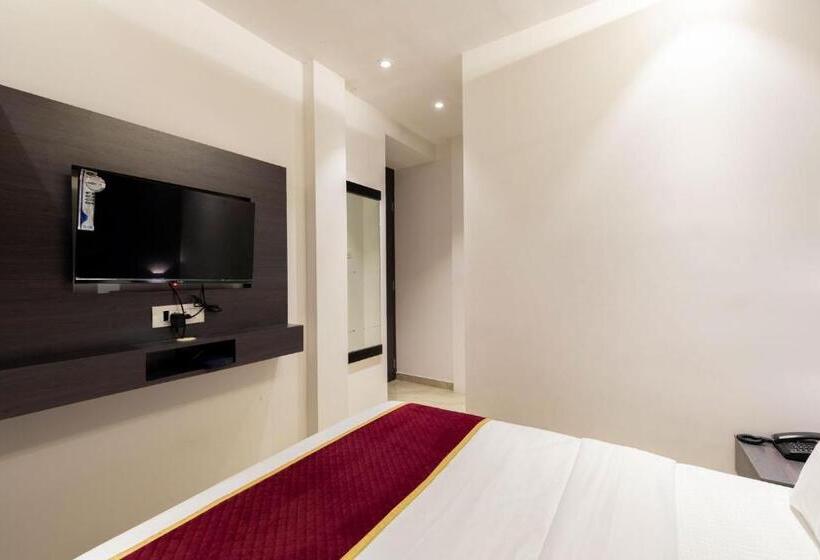 اتاق لوکس, O Rooms Near Mumbai International Airport