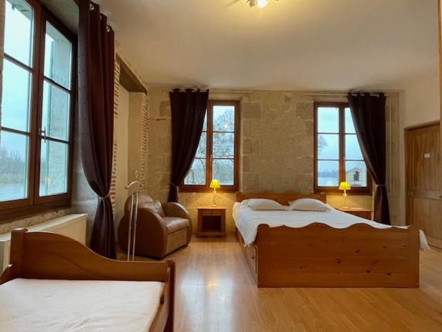 Семейный Номер, Le Relais De Mantelot