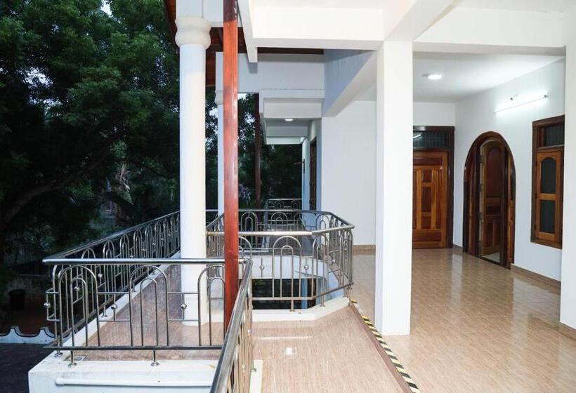 חדר משפחתי דלוקס, Satk Inn Jaffna, Kokkuvil