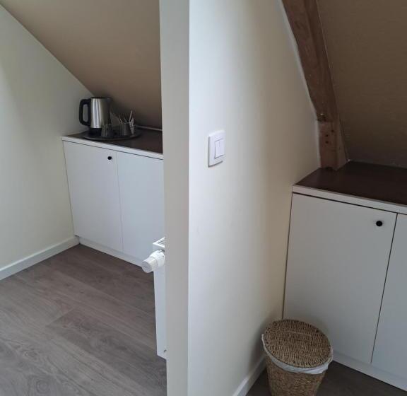 Четырехместный Номер Deluxe, Chambres D Hôtes à  5min De Pairi Daiza Et  30min D Ath Et Mons