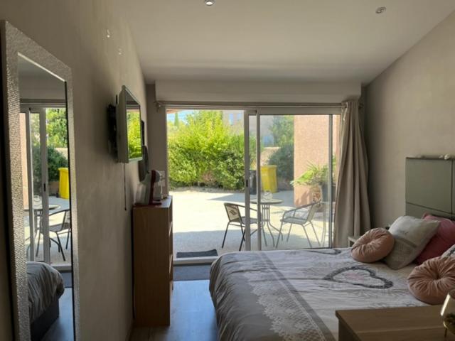 Номер Deluxe, Chambre Meublée De Luxe
