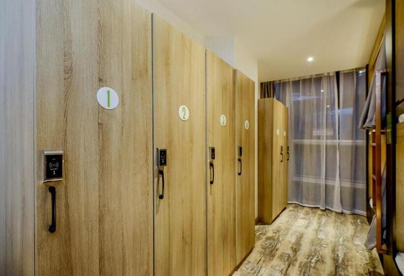 Bed in Shared Room with Shared Bathroom, Heye International Youth Hostel