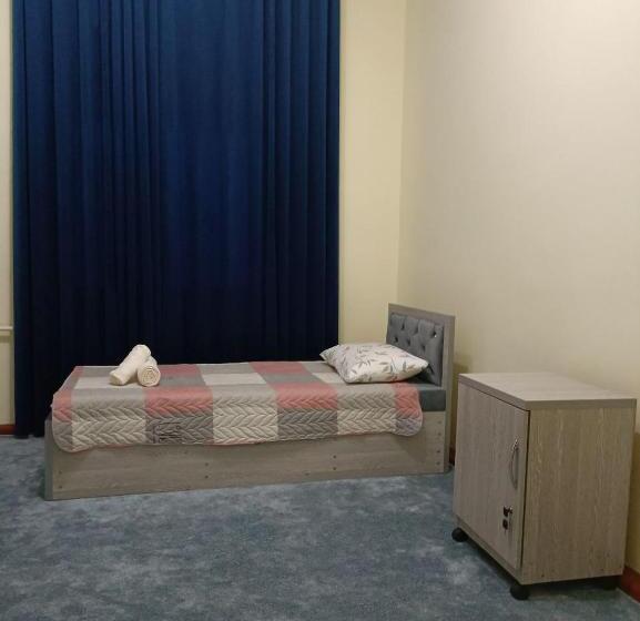 غرفة قياسية, гостевой дом Isfan Guest House
