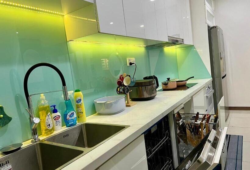 سوییت خانوادگی, Uphoenix Home  Hado Centrosa Garden