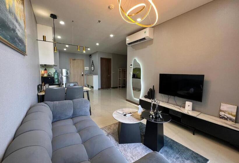 سوییت سوپریور, Uphoenix Home  Hado Centrosa Garden