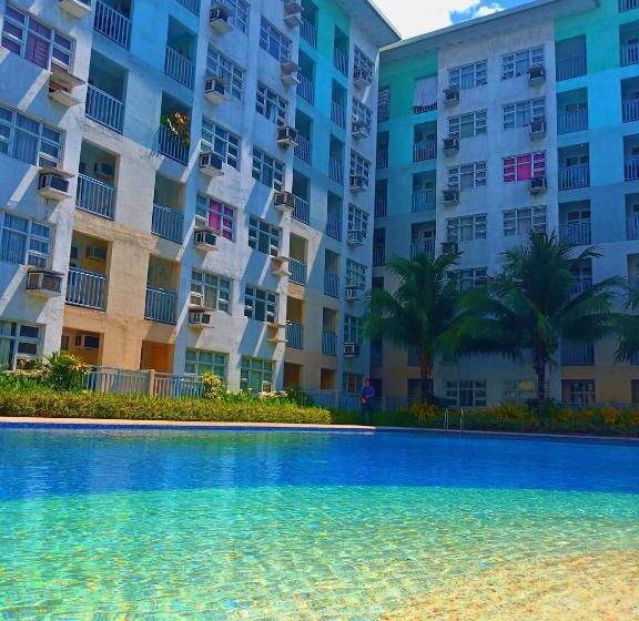 Апартаменты 1 Спальня с Балконом, Seawind Condominium By Damosa Land Near Airport