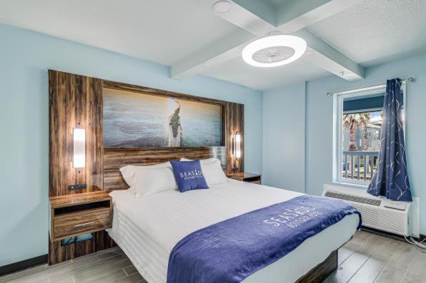 Семейный Номер Вид на Море, Seaside Boutique Hotel, Waves At Your Doorstep