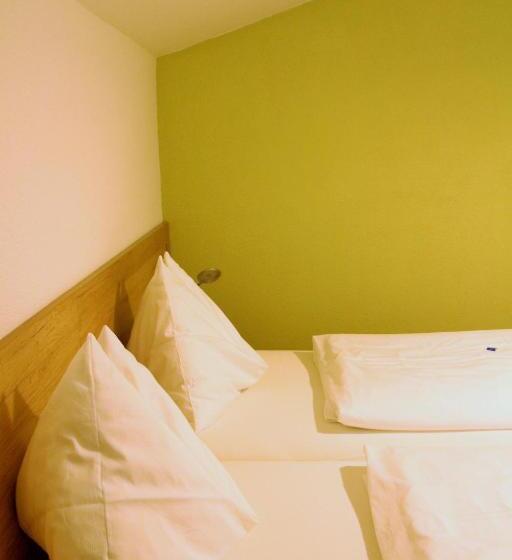 침실 2개 아파트, Haus Waldheim