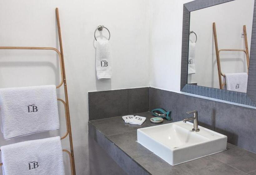 اتاق خانوادگی, Lali Beach Hotel Boutique