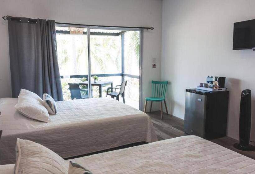 اتاق استاندارد با 2 تخت دوبل, Lali Beach Hotel Boutique