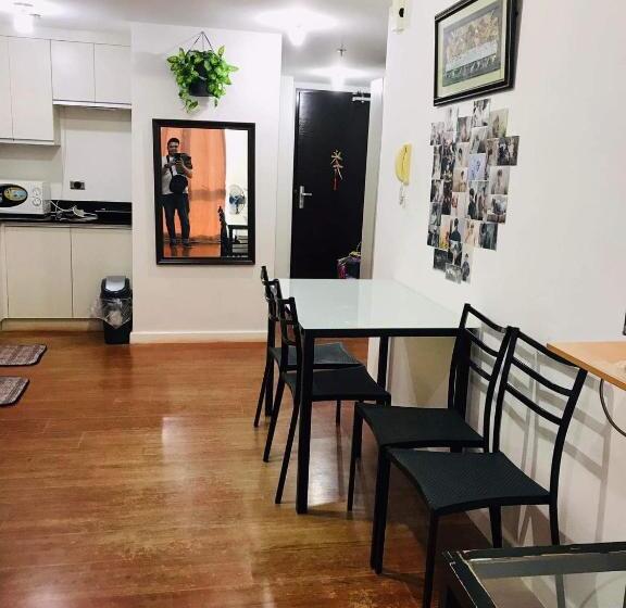 标准工作室, Abreeza Chills Place 1815