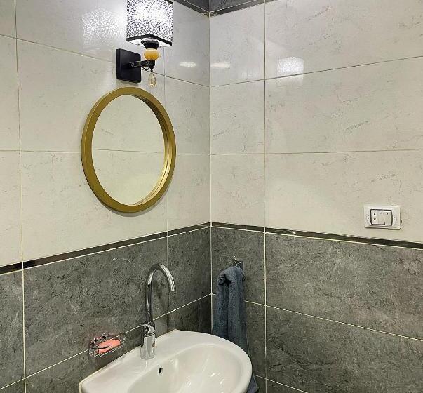 اتاق استاندارد با تراس, Cleopatra Pyramids Villa