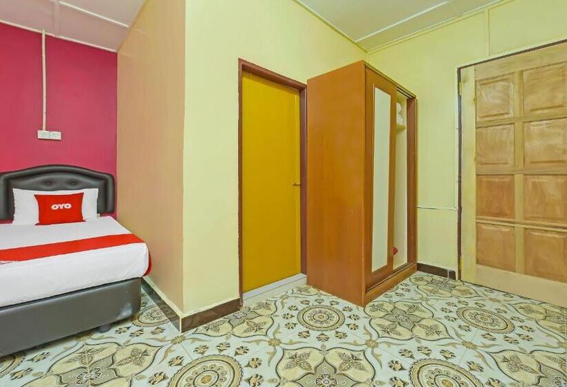 Люкс Премиум, Holiday View Inn By Oyo
