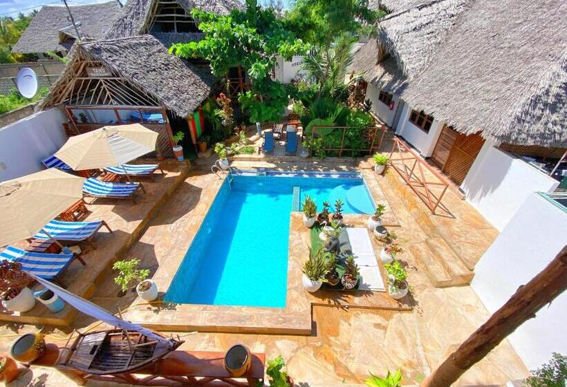 سوییت با چشم‌انداز استخر, Utulivu Bungalow