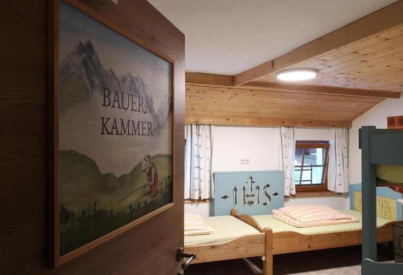 Апартаменты 4 Спальни, Ferienheim Riedhof