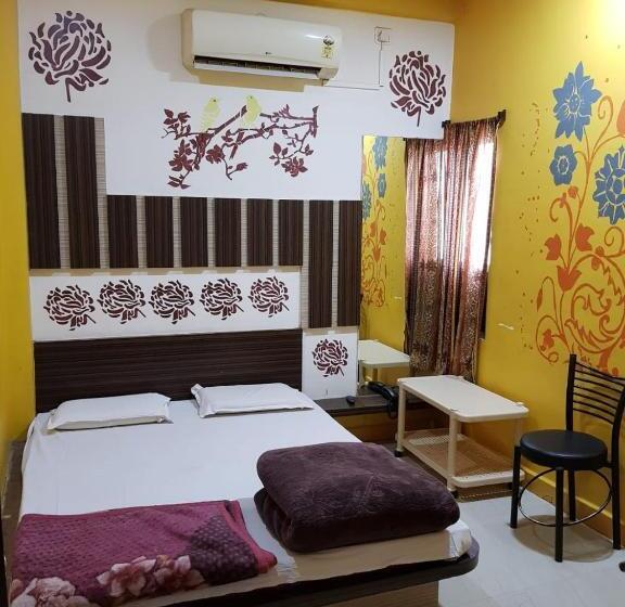 Номер Deluxe, Shri Radhe Krishna,omkareshwar