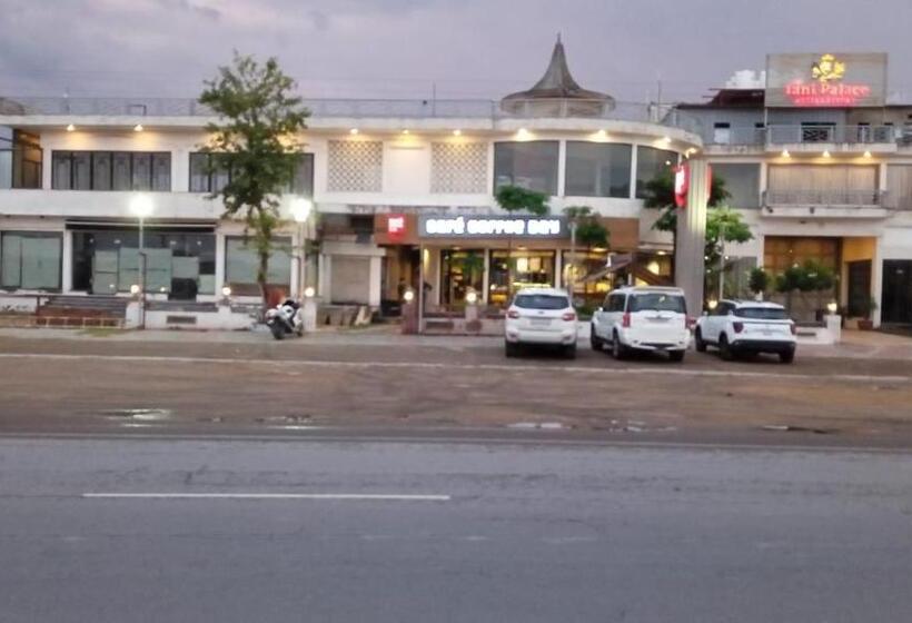 سوییت خانوادگی, Rani Palace Hotel And Resort