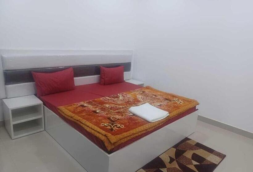 Трехместный Номер Классика, Oyo Vasundhara Resort