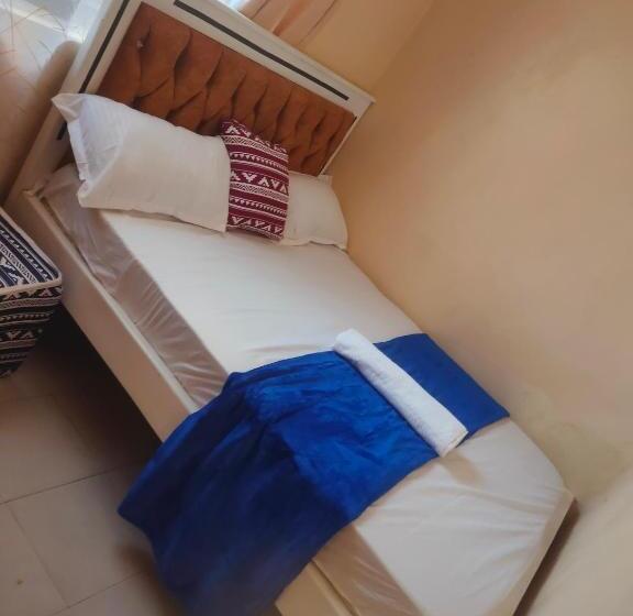 Номер Стандарт Совместная Ванная, Two Bedroom Mombasa