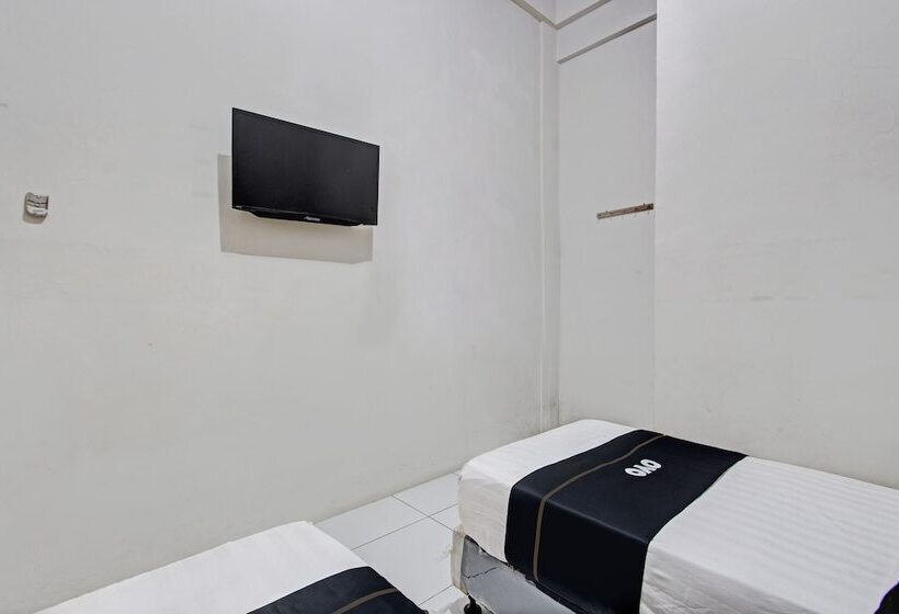 Номер Стандарт, Capital O 93361 Dynasty Inn Syariah