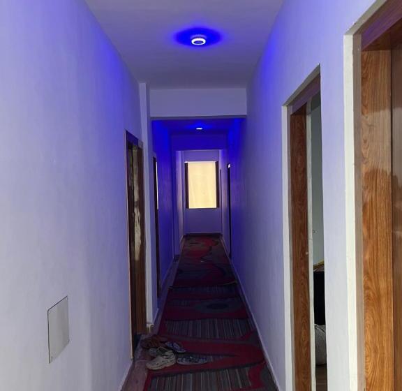 اتاق استاندارد, Lotus Lodge And Guest House