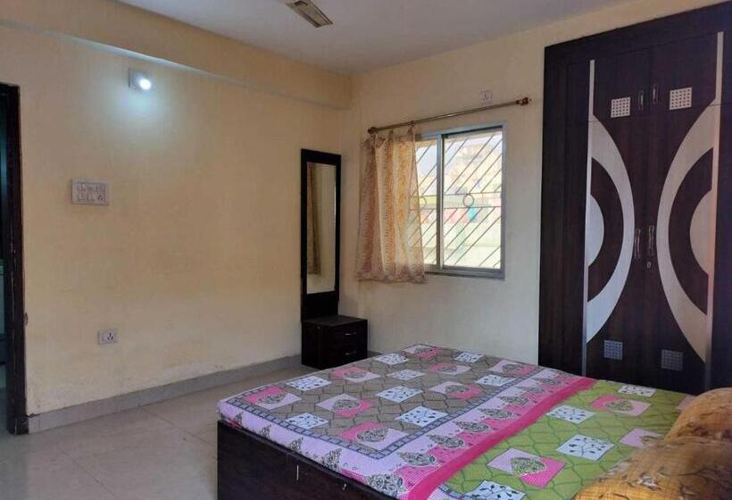 Трехместный Номер Классика, Oyo 8201 Hotel Jamuna Enclave