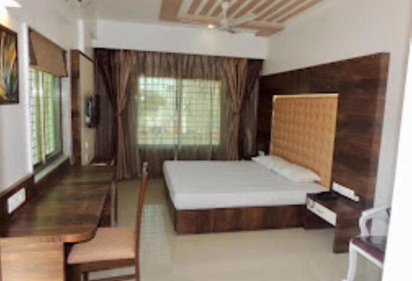 Люкс, Marvel Inn Shirur
