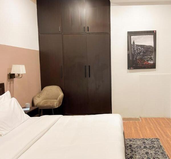 اتاق کلاسیک, Firebrick Boutique Residences   Garnet House