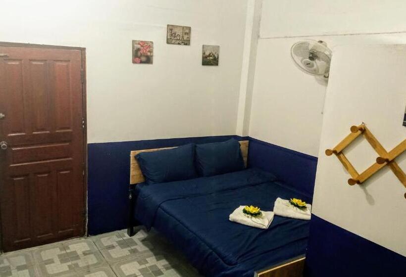Номер Стандарт, Rene S Pasta Bar & Guesthouse