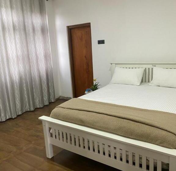 Трехместный Номер Deluxe, Euphoria White House Nuwaraeliya