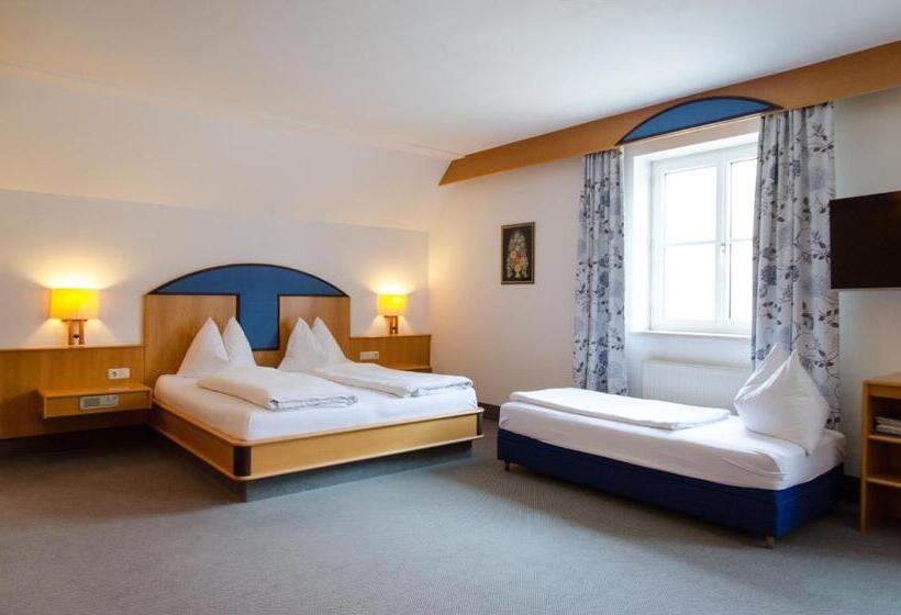 Семейный Номер Deluxe, Goldenes Schiff Hotel Mietparkplätze