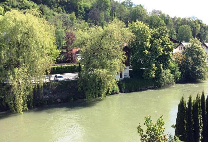 سوییت خانوادگی, Haus Maria