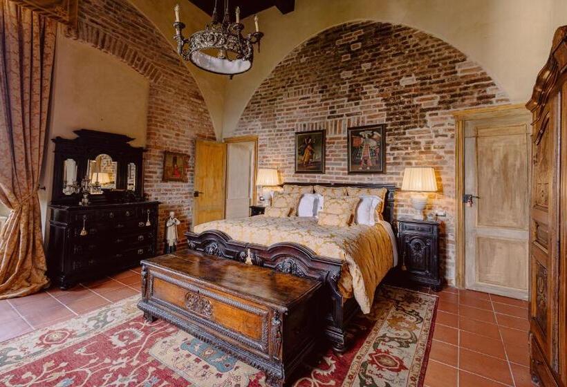 수피리어 룸, Castello Di Casalborgone